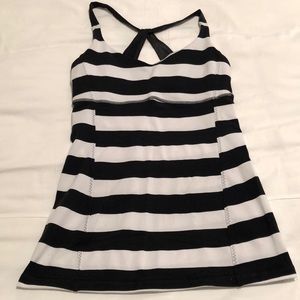 Lululemon exercise tank